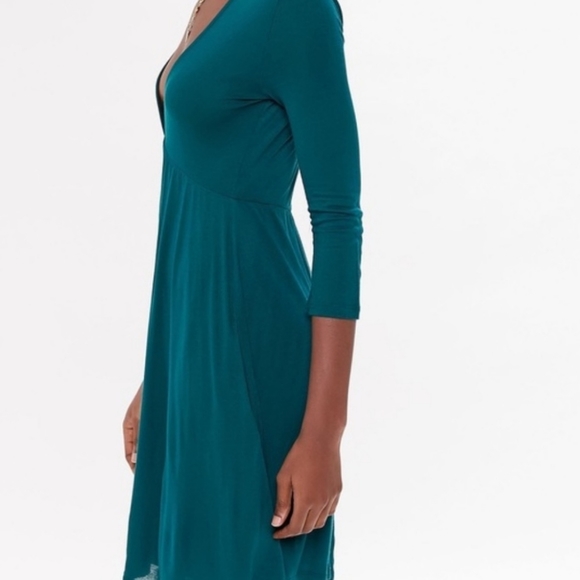 🆕️ UO Mercer Plunging Mini Dress - Picture 4 of 4